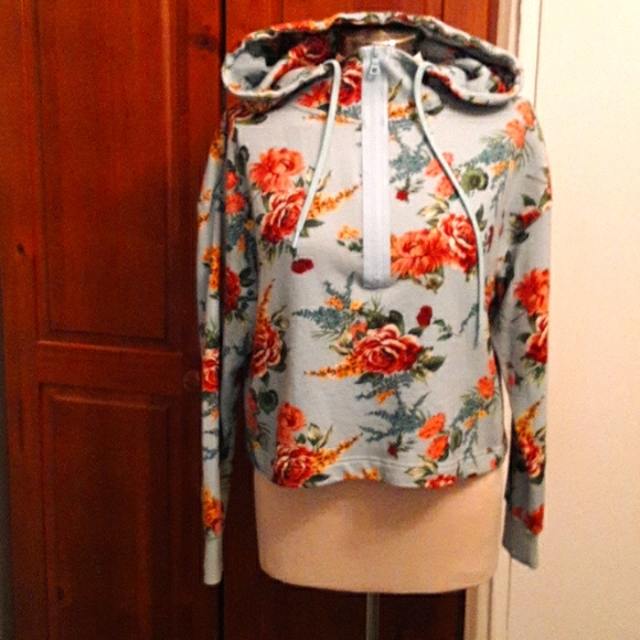 NWT Alice + Olivia Hoodie - Picture 1 of 5